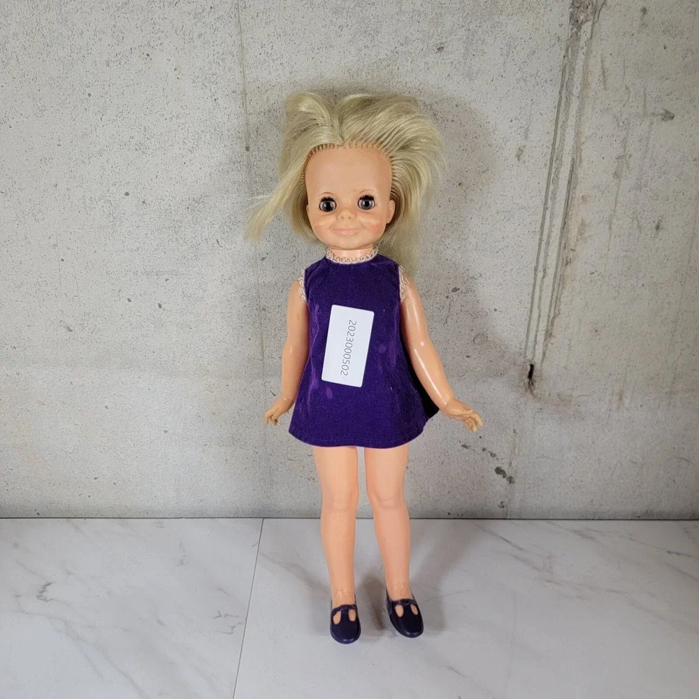 Vtg 1970s Ideal Crissy Family‎ Cousin Velvet With Original Dress Purple Damaged